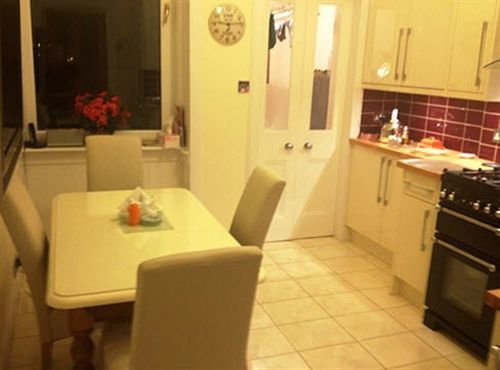 Glendevon Central Bed And Breakfast Единбург Екстериор снимка