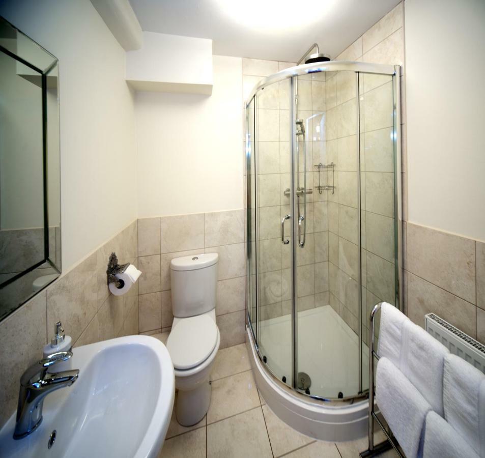 Glendevon Central Bed And Breakfast Единбург Екстериор снимка